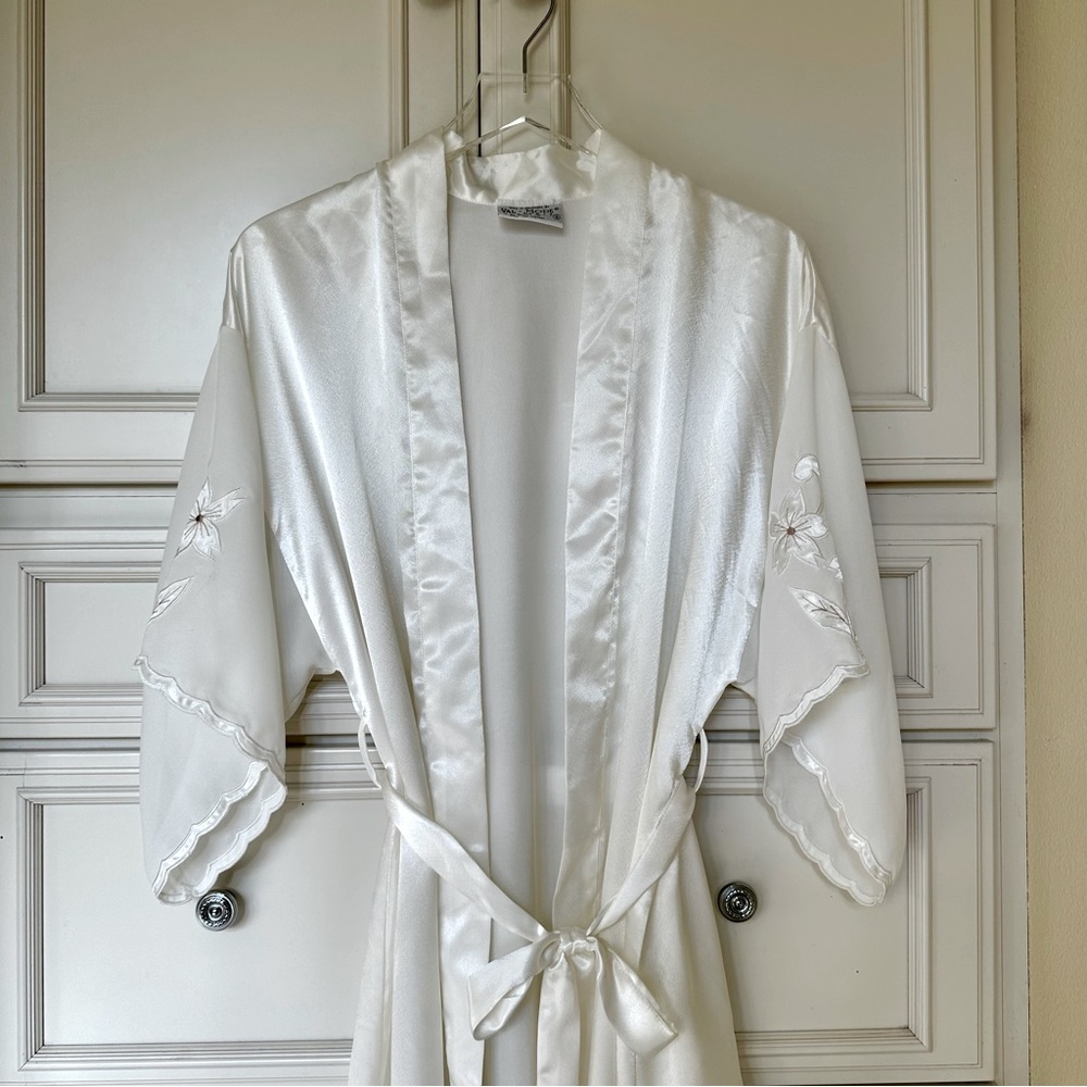 VAL MODE Lingerie Women's Cream Kimono Lounge Robe Swim Coverup Size Small